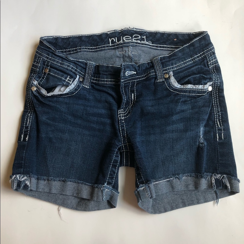 Rue 21 Jean Shorts Size 5/6 Curvy